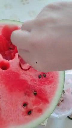 觉醒吃瓜能力,揭秘娱乐圈幕后真相